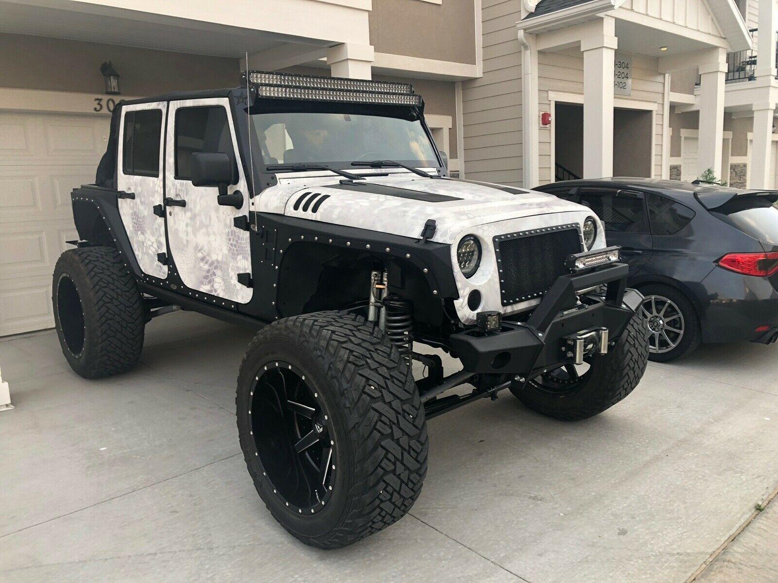 Jeep Rubicon пикап белый