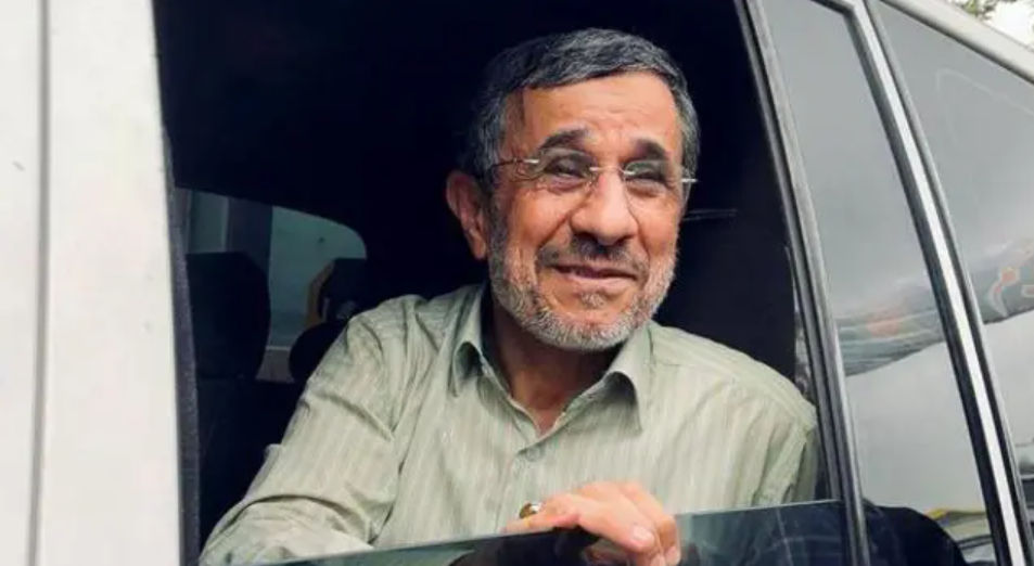 Sejarah Mahmoud Ahmadinejad: Presiden Termiskin di Dunia dan Kisahnya