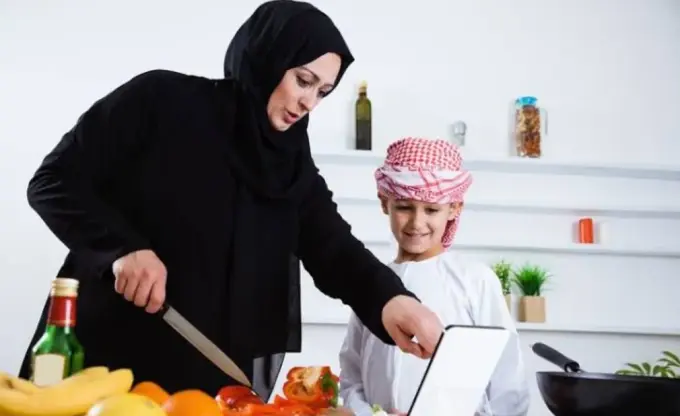 Dubai Resmi Ganti Istilah Ibu Rumah Tangga Jadi Pembentuk Generasi: Makna Baru di Balik Kebijakan Sheikh Hamdan 2026
