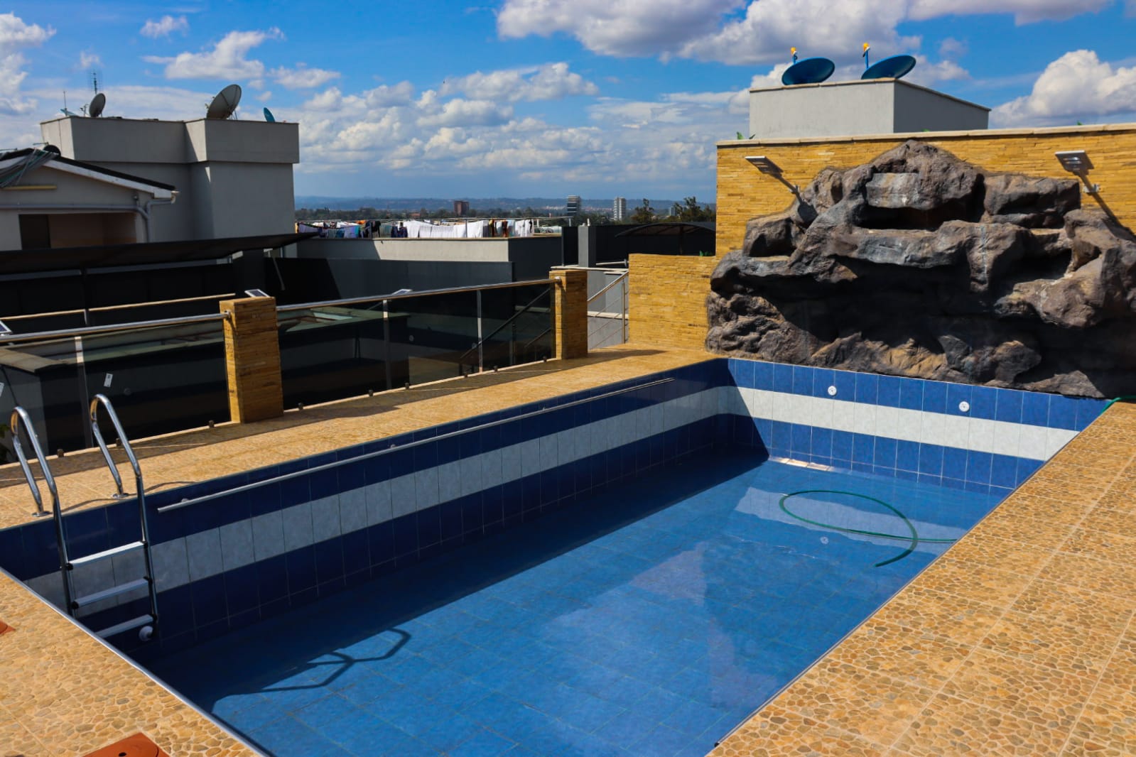 2 Bed Apartment in Kileleshwa, Nairobi - photo 1 of 20