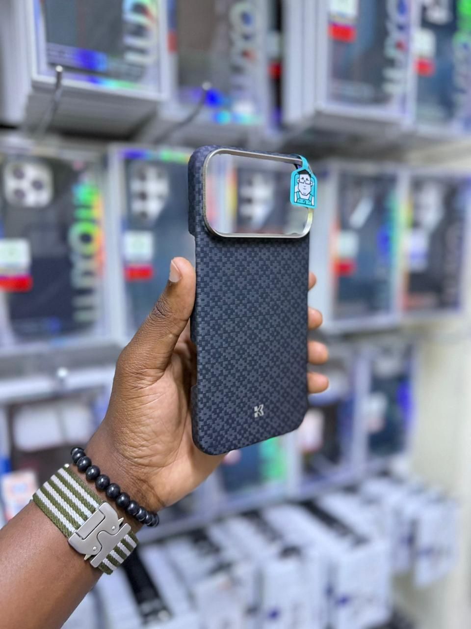 Dark Pattern MagSafe Phone Case