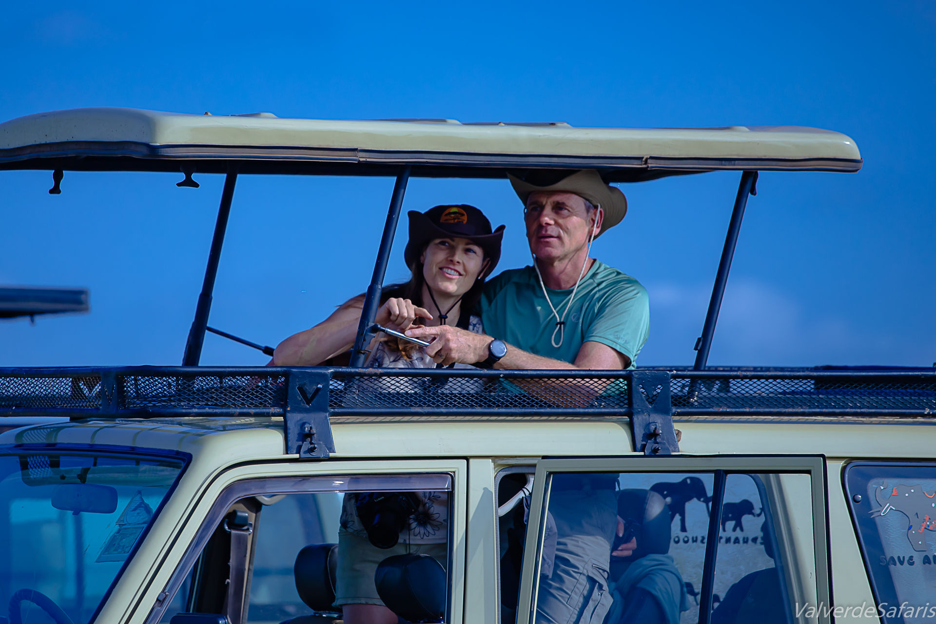 Couples safari experience at Murchison Falls lodge