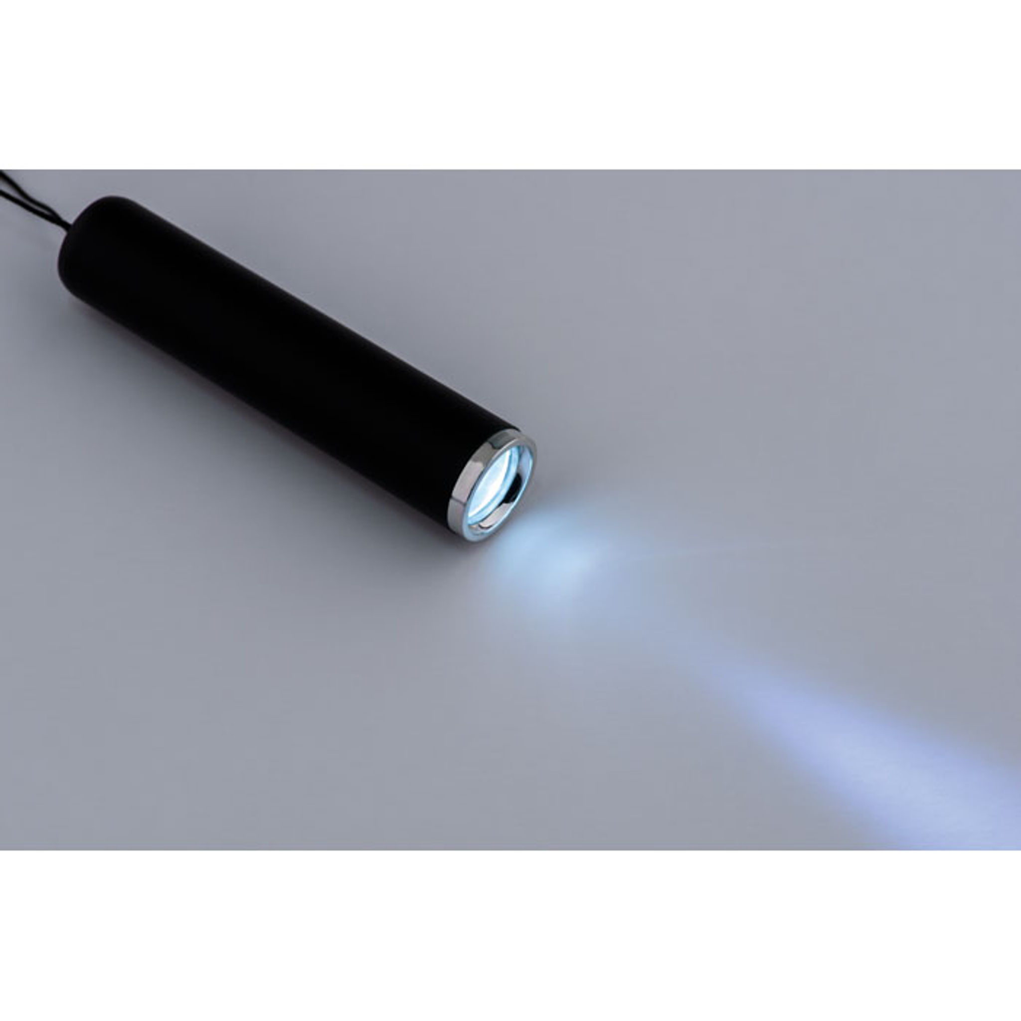 Kapesní LED svítilna s kroužkem na klíče — Shora