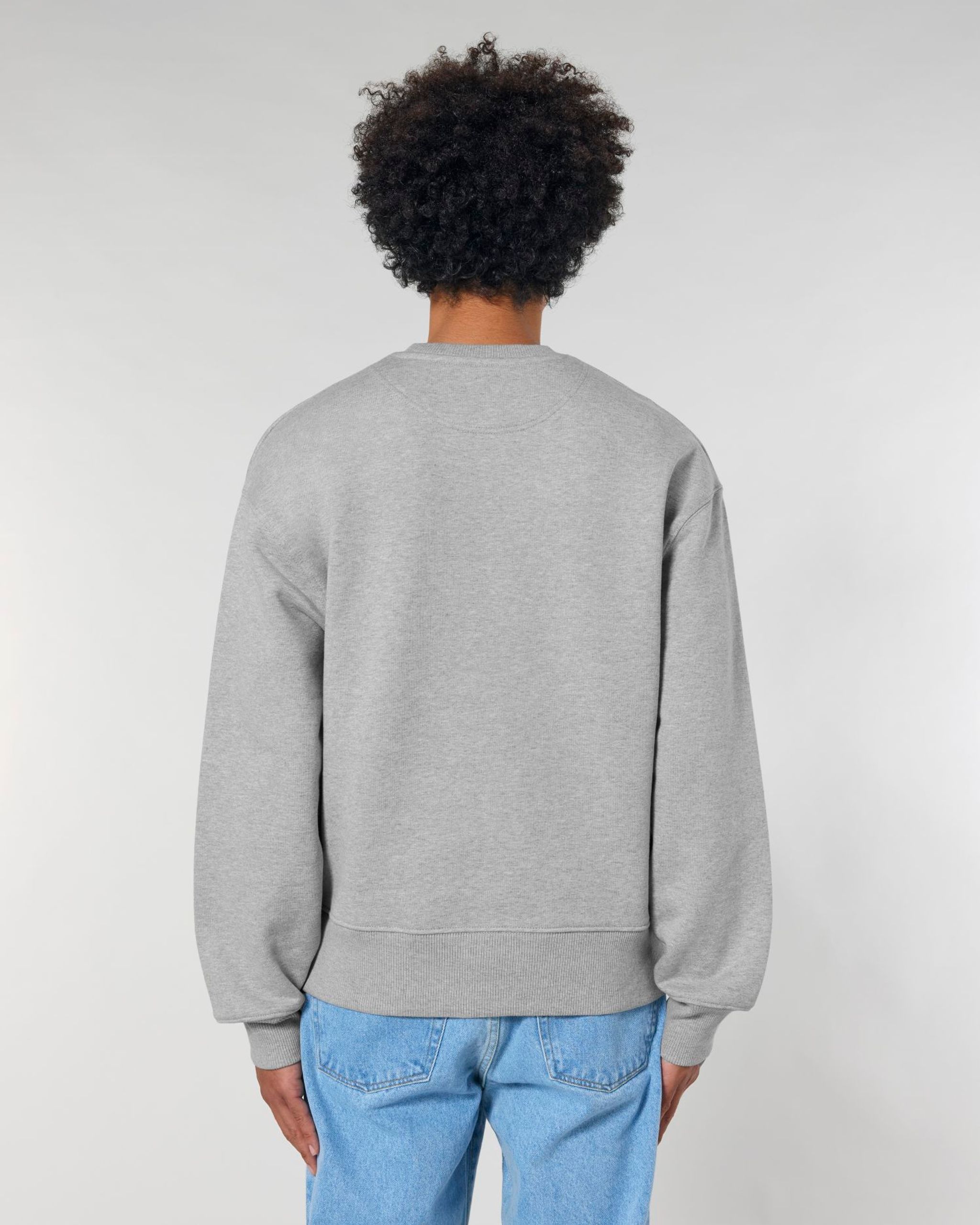 Stanley/Stella volná crewneck mikina — Na postavě
