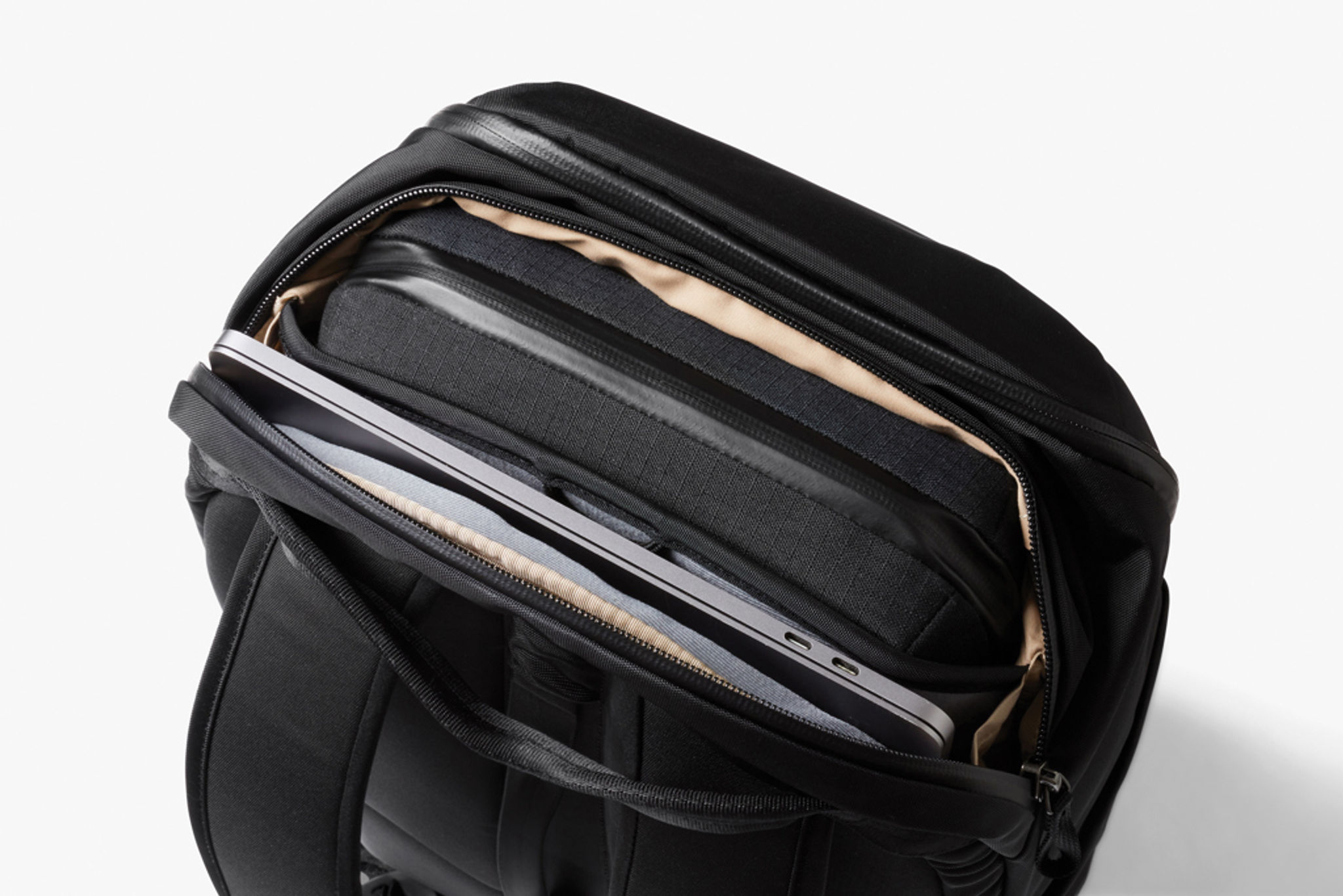 Bellroy Transit Workpack — Detail