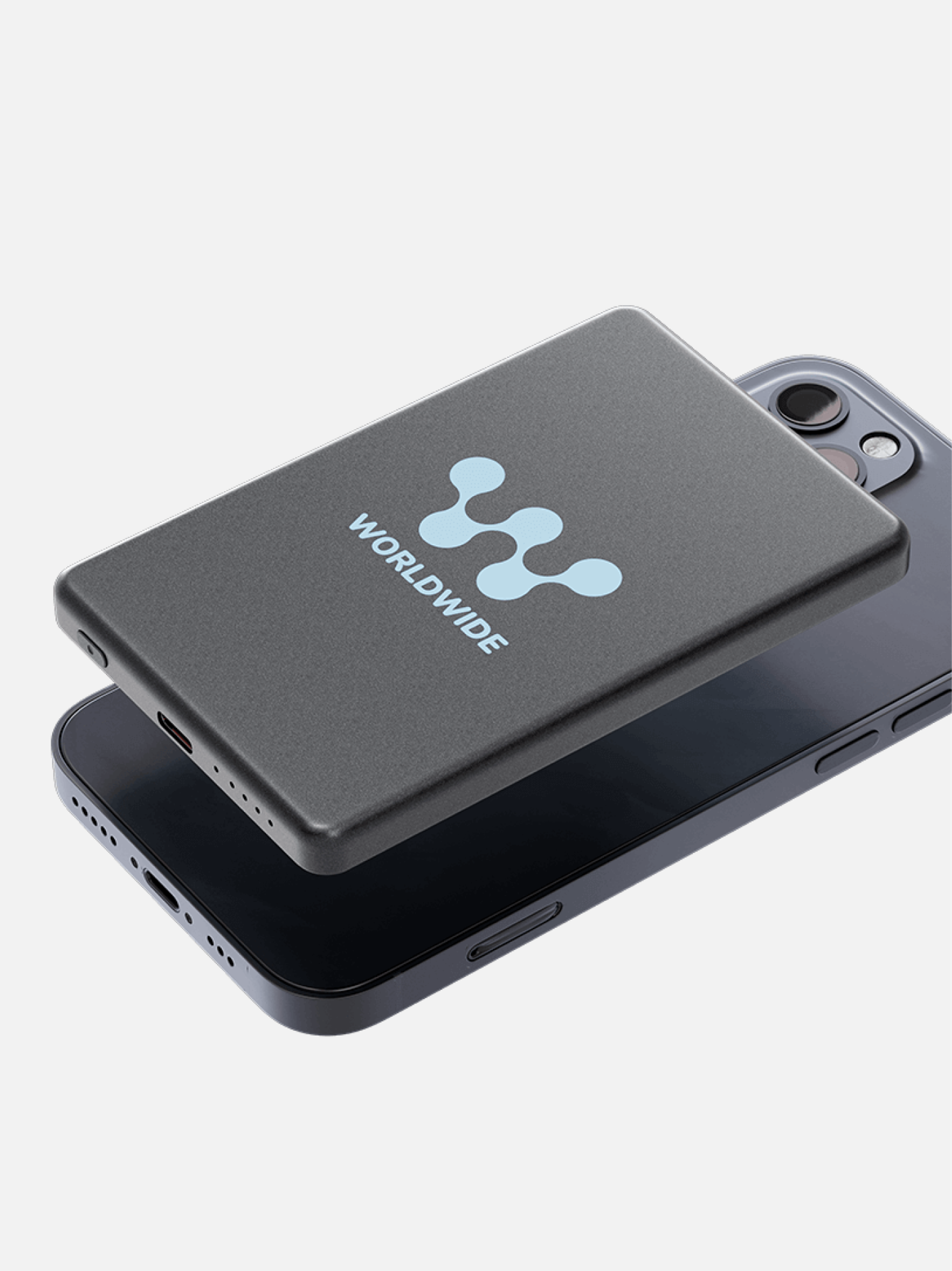 MagSafe Powerbanka Revolt, 5 000 mAh — Detail