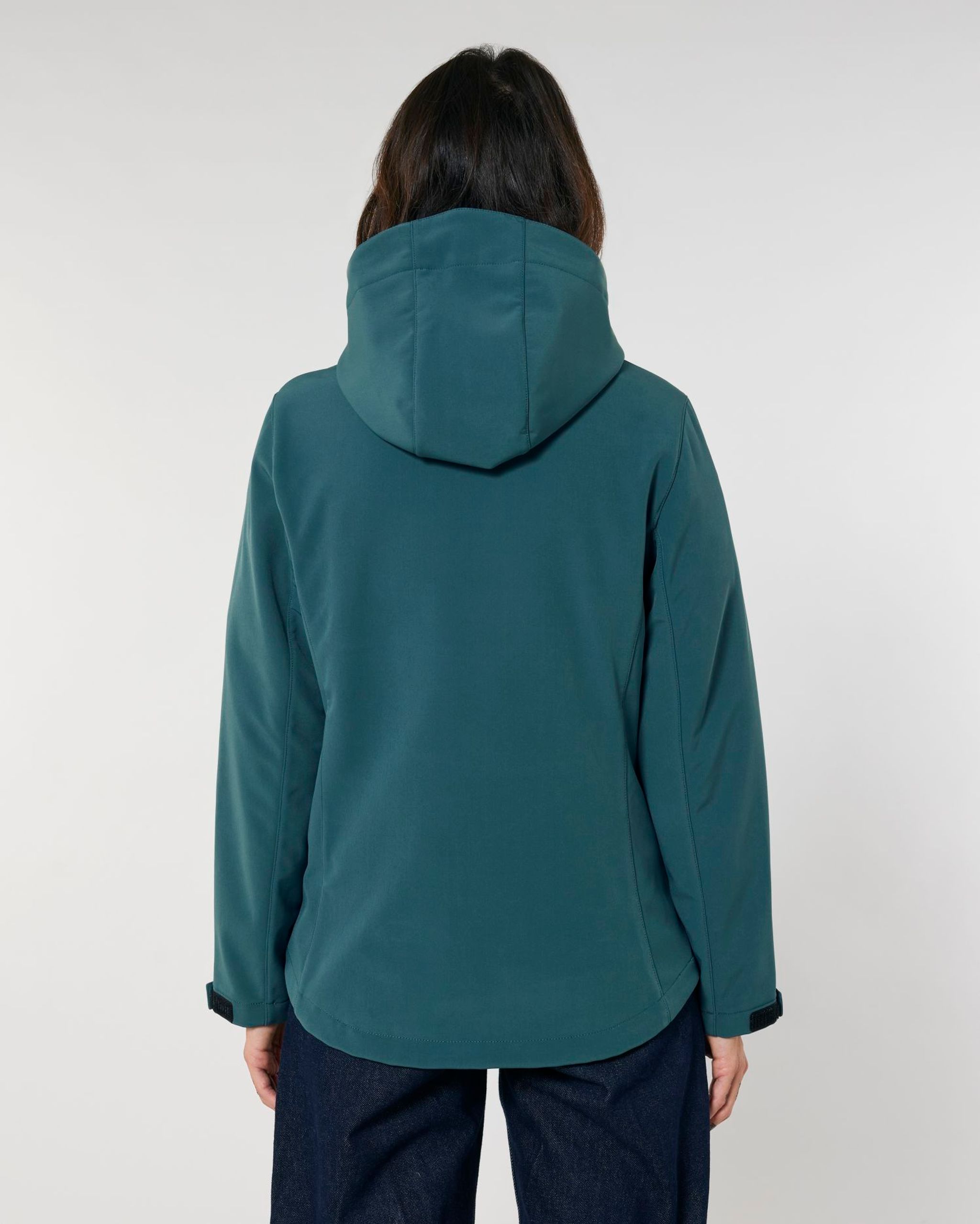 Stanley/Stella dámská soft-shell bunda s kapucí — Na postavě