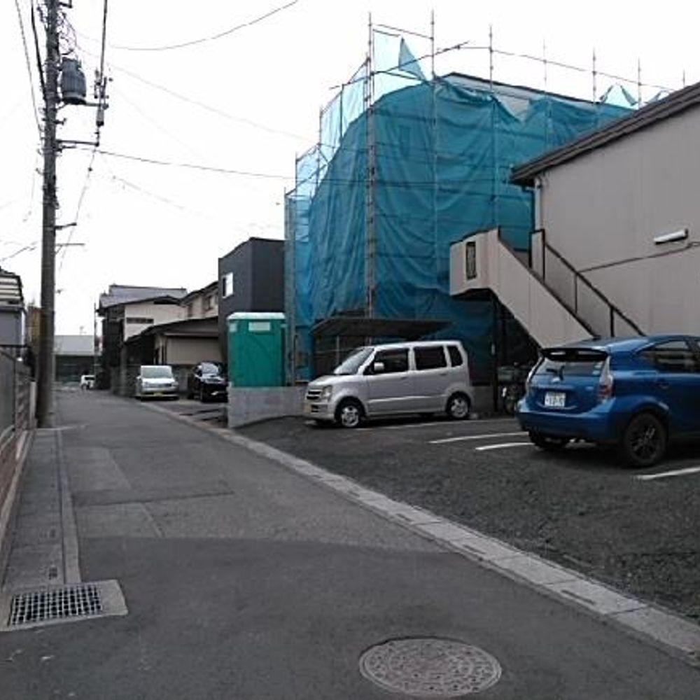 メゾン三須駐車場:0