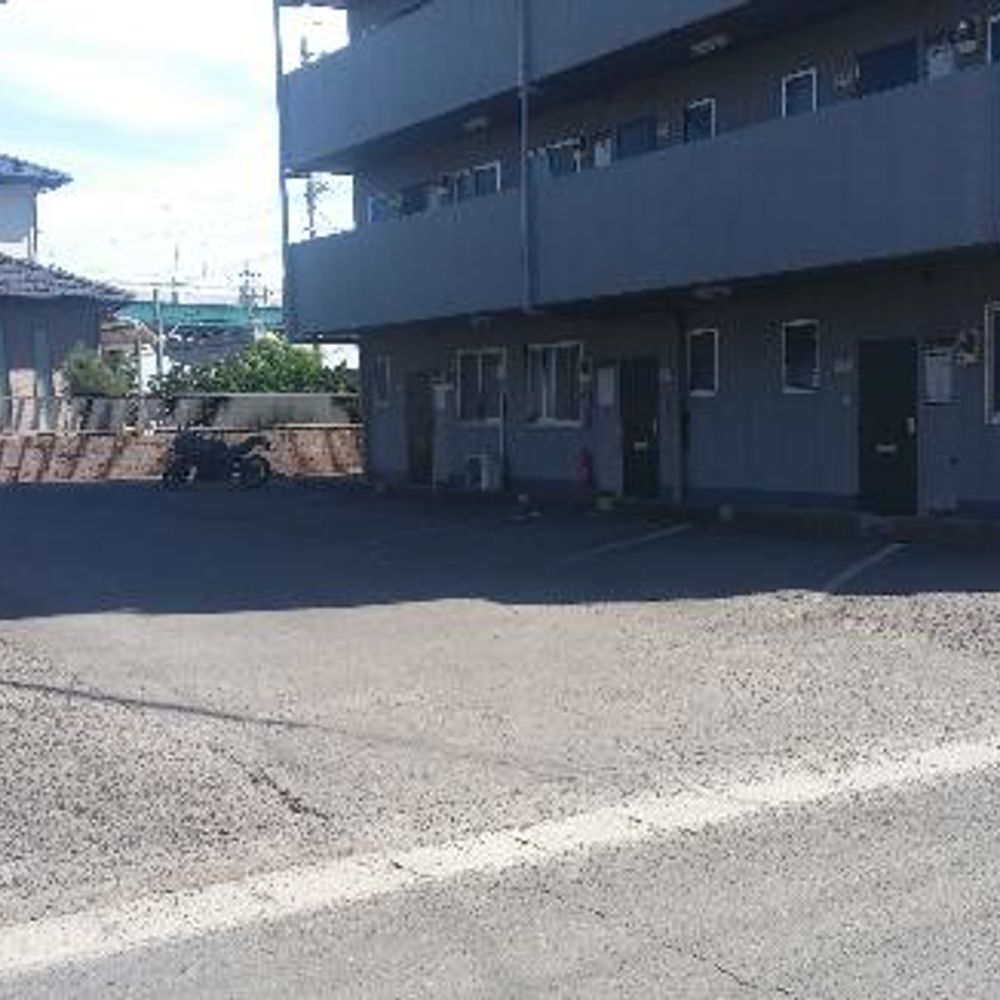 苅安賀火口上102番地1　ガーデンヒルズ駐車場:4