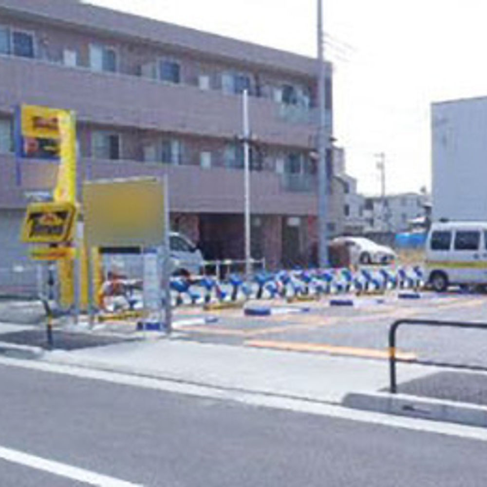 タイムズ 六町駅前第2:0