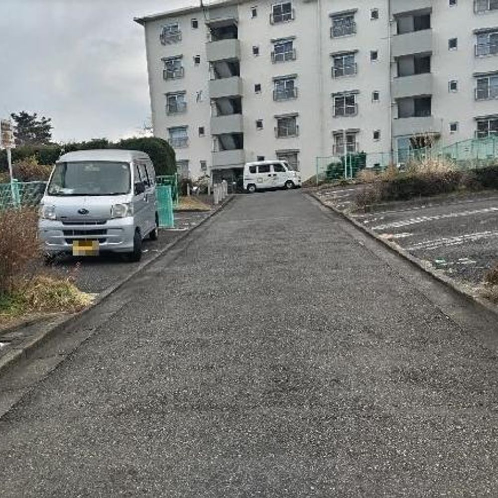 高幡台駐車場:2
