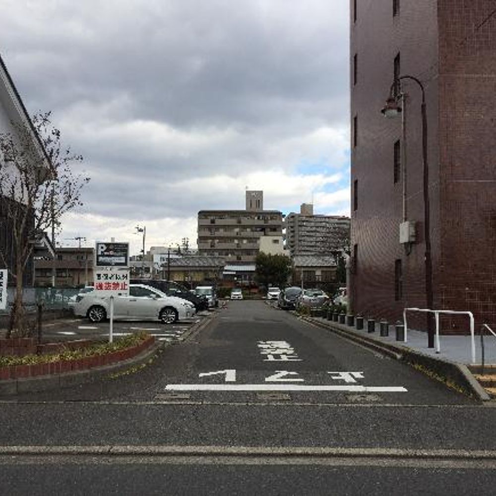 UR都市機構　花表団地駐車場:4