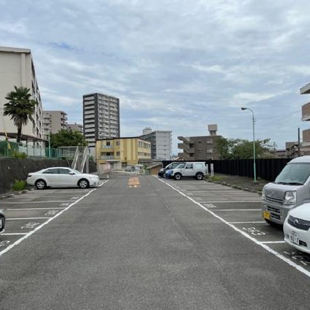 本地荘駐車場:2
