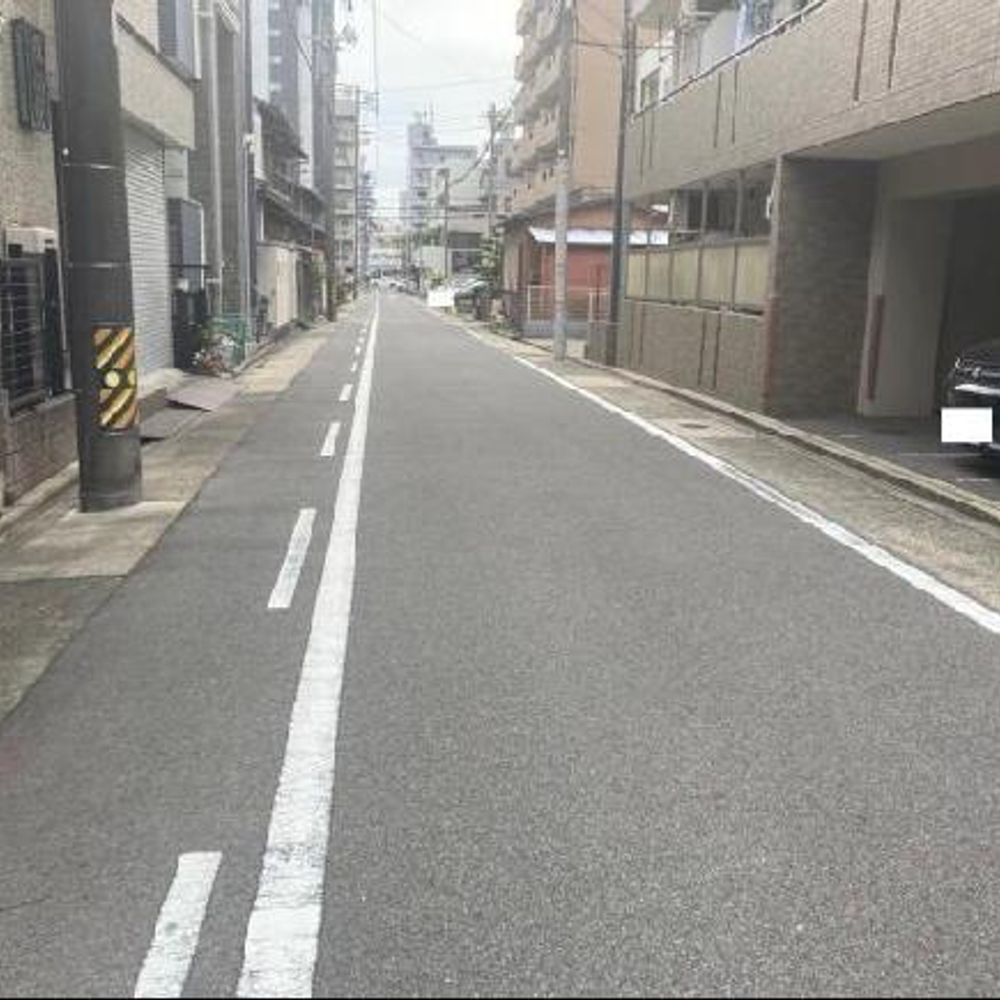 FKメゾン・ド・エタリテ敷地内駐車場:4