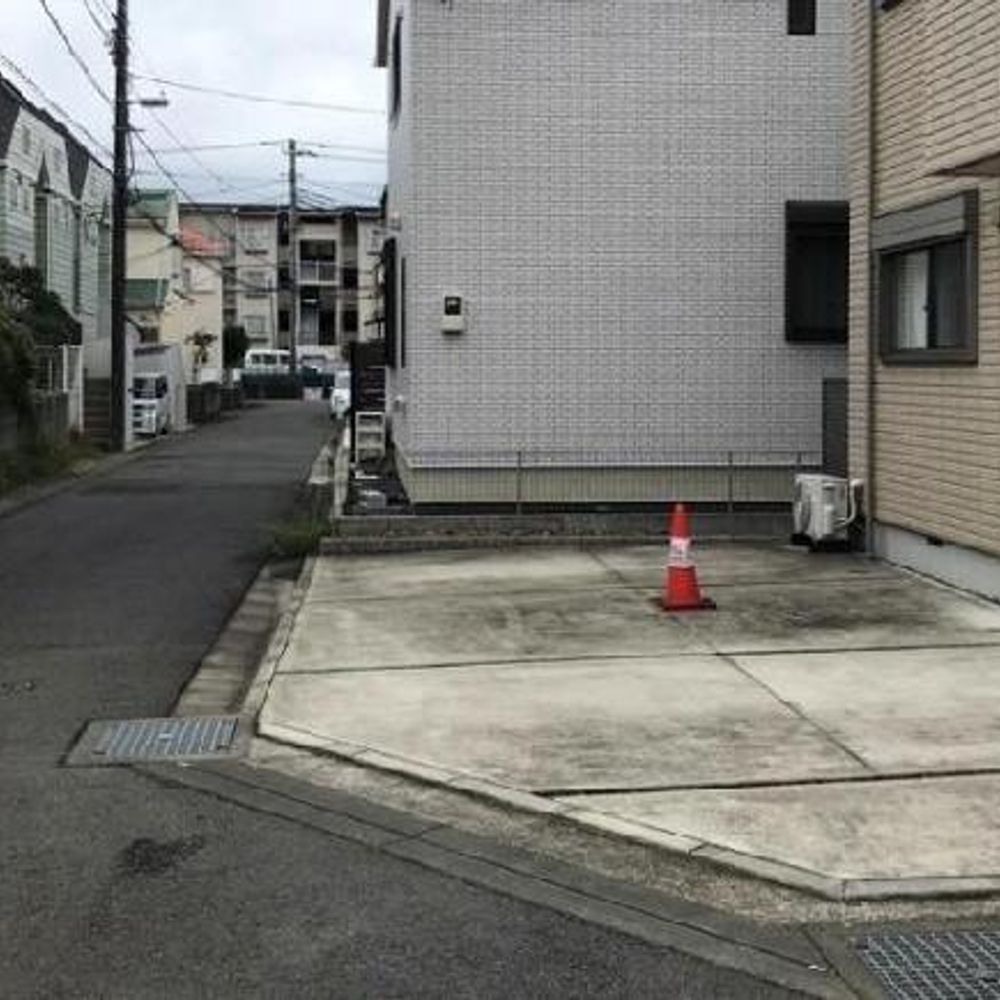 メゾンAtoo駐車場:2