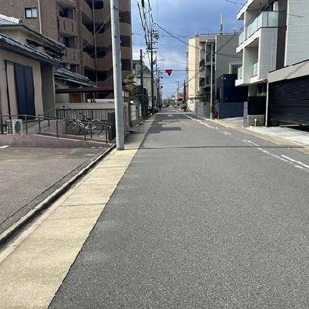 FKメゾンドプラロッシュ敷地外駐車場:4