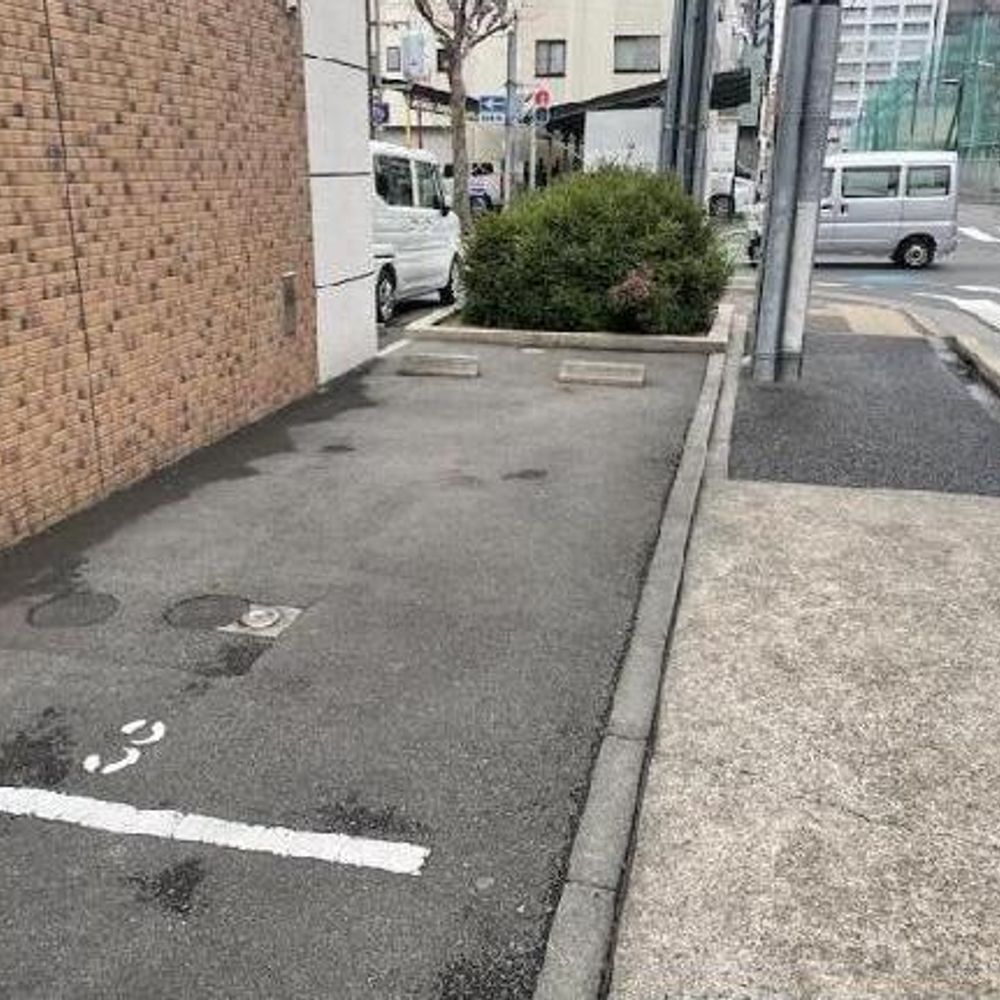 FKプレサンスSAKAEリバースタイル駐車場:0