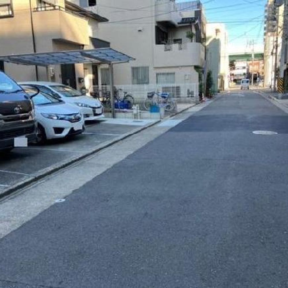 FK名駅南３丁目服部駐車場:0