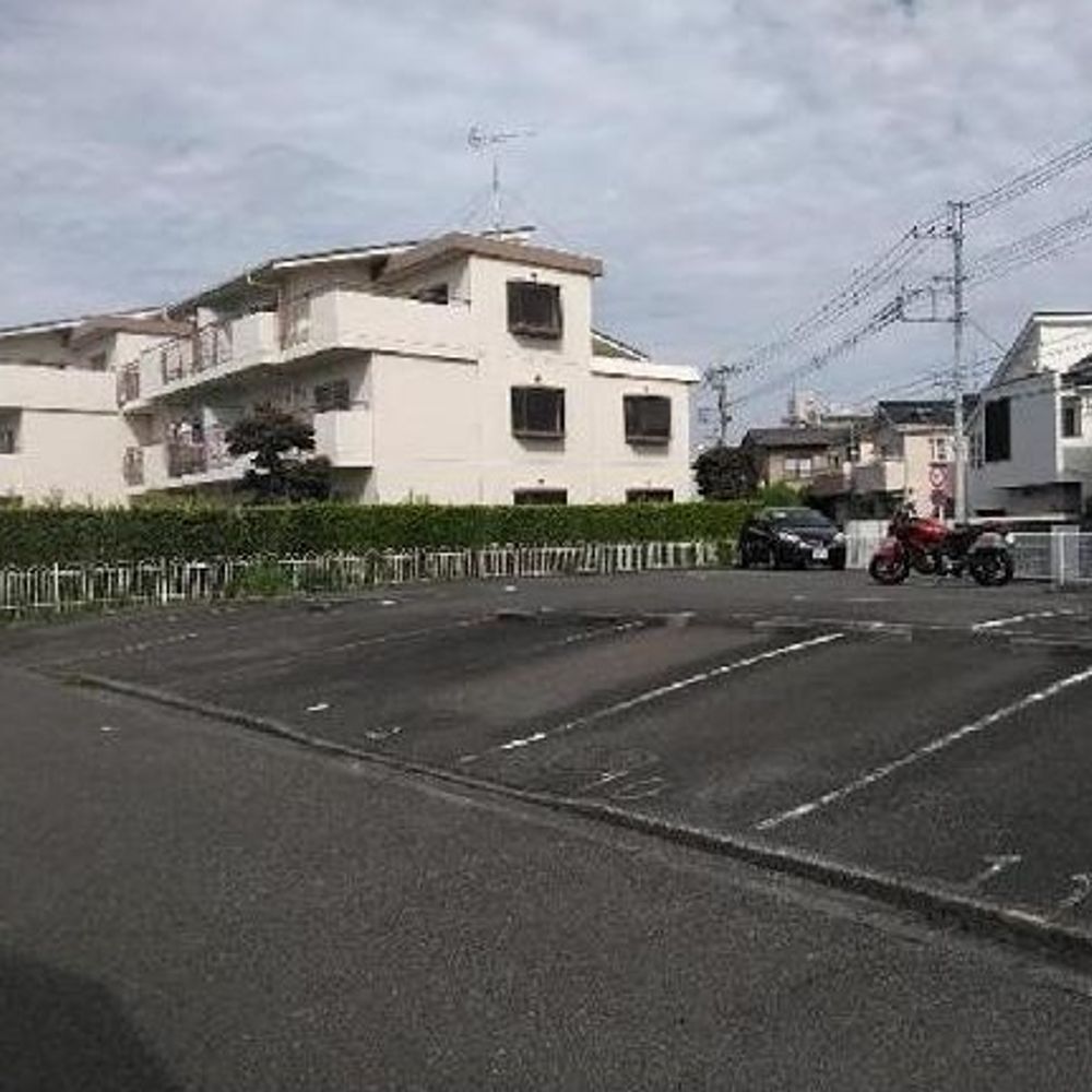 小室F駐車場:1