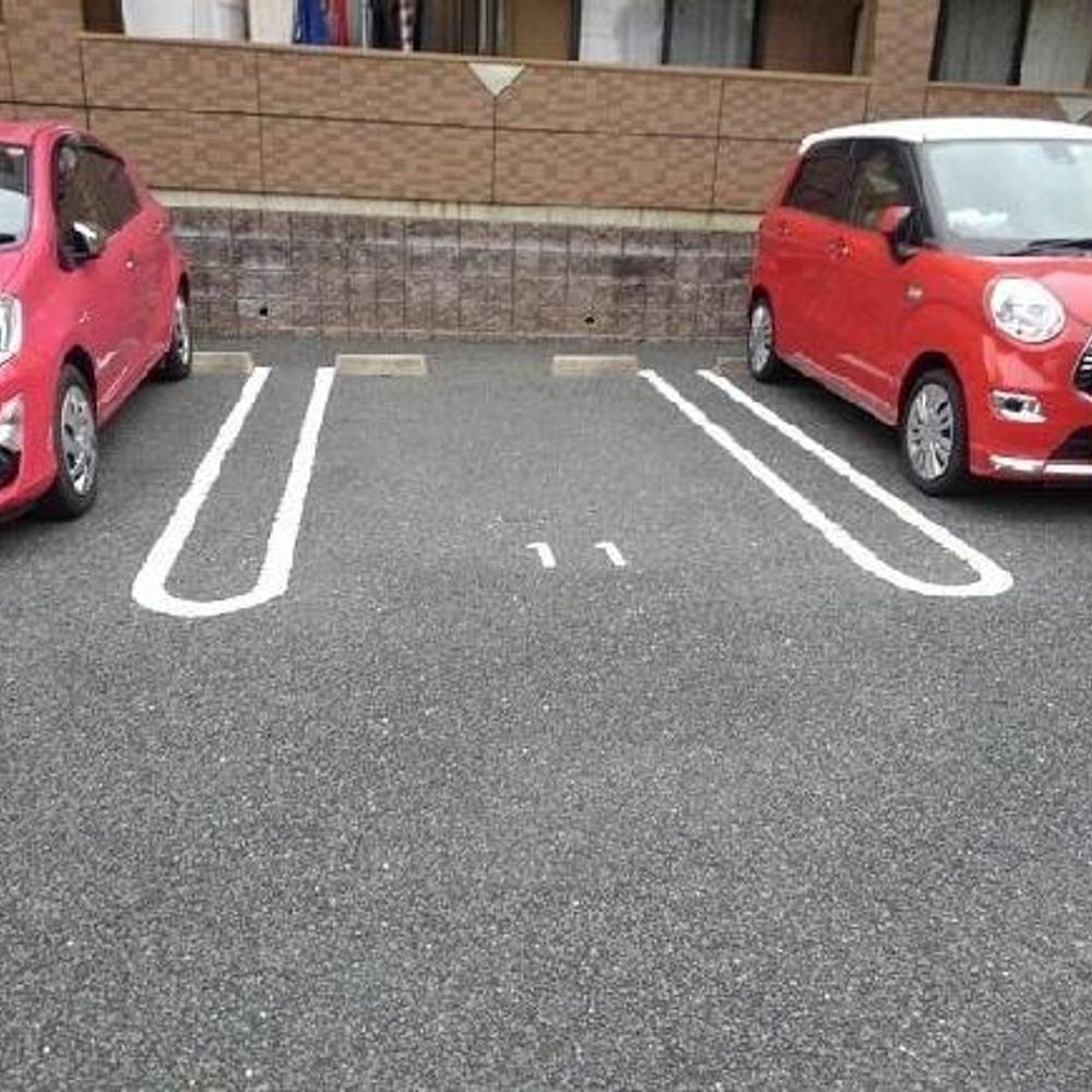 エルマーナ駐車場:3