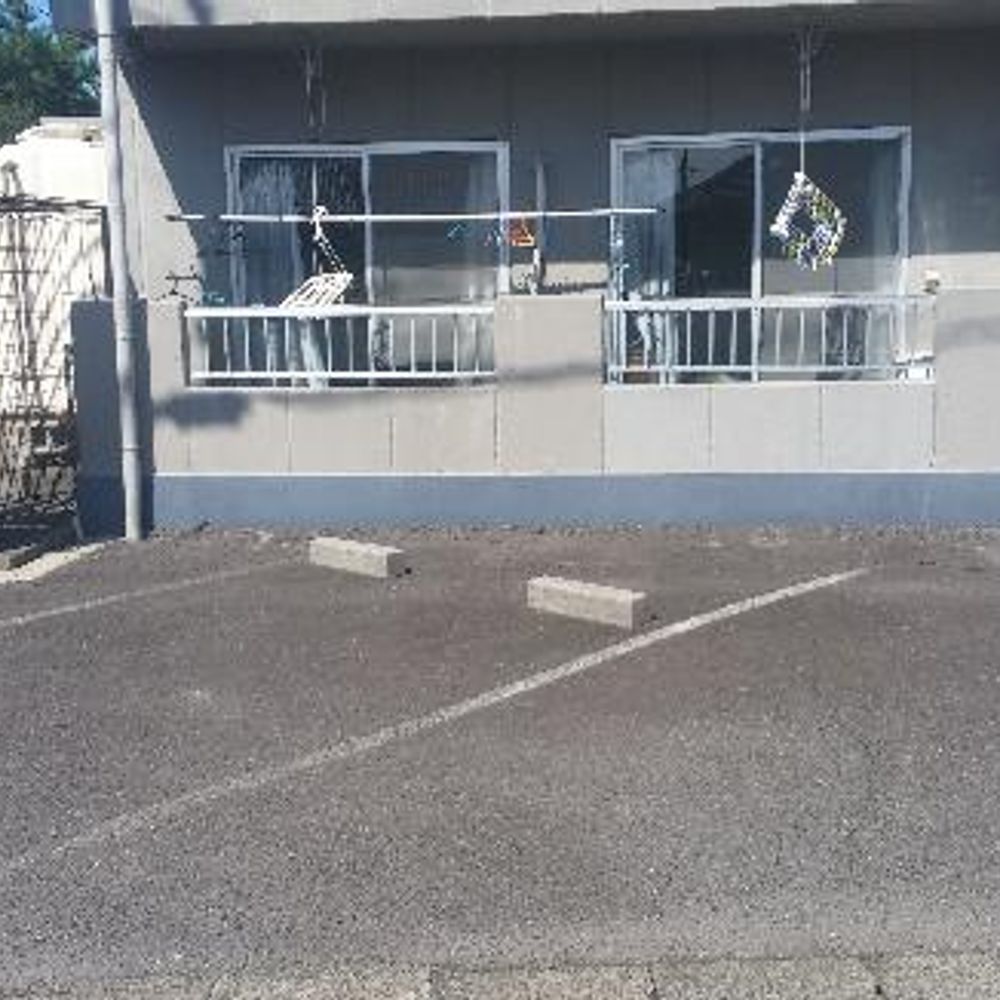 苅安賀火口上102番地1　ガーデンヒルズ駐車場:3