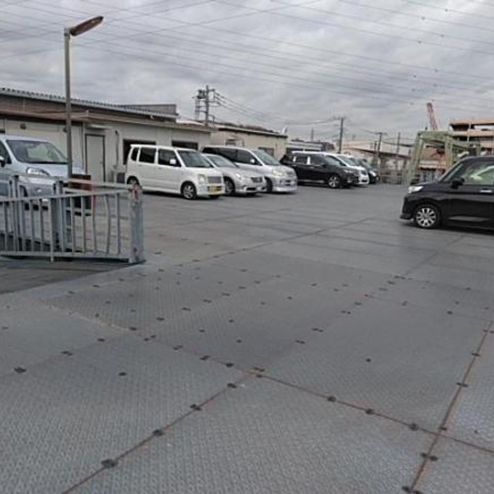 株式会社高木運輸 休日駐車場:0