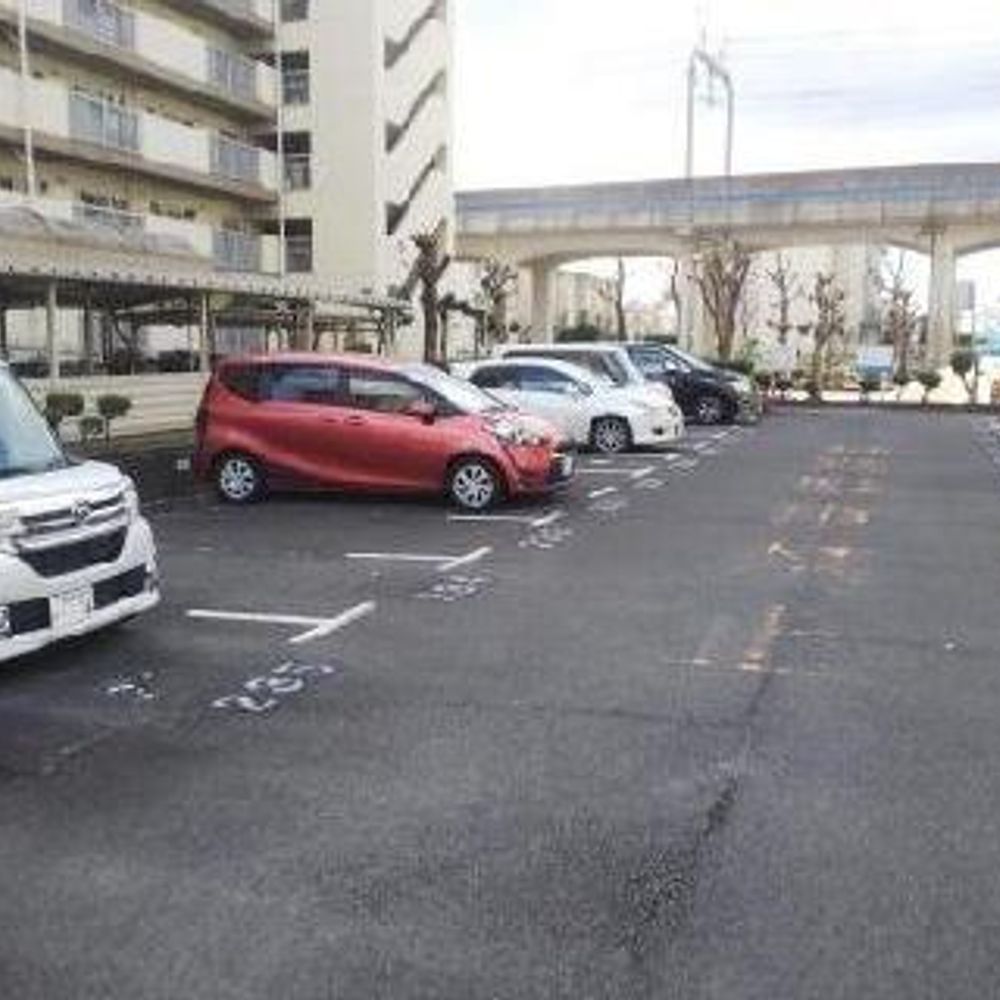 【６棟北】新泰明荘駐車場:3