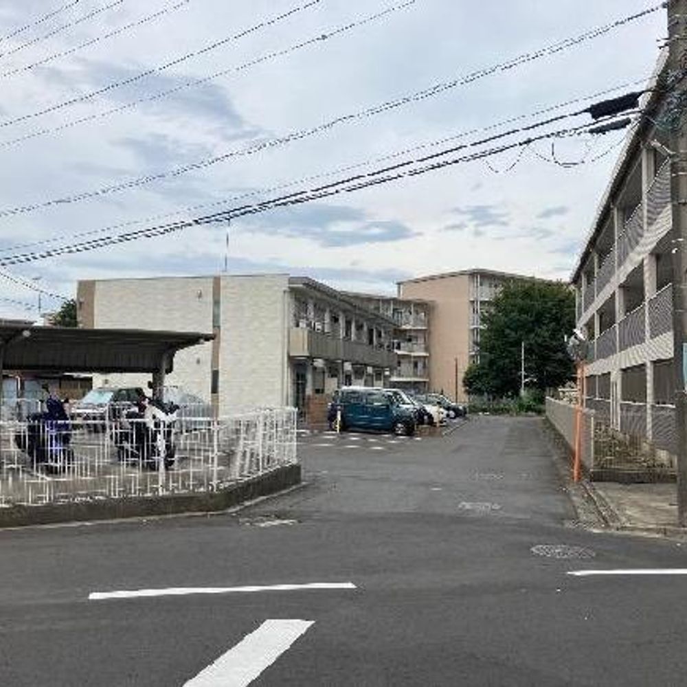 メゾン・フルール駐車場:3