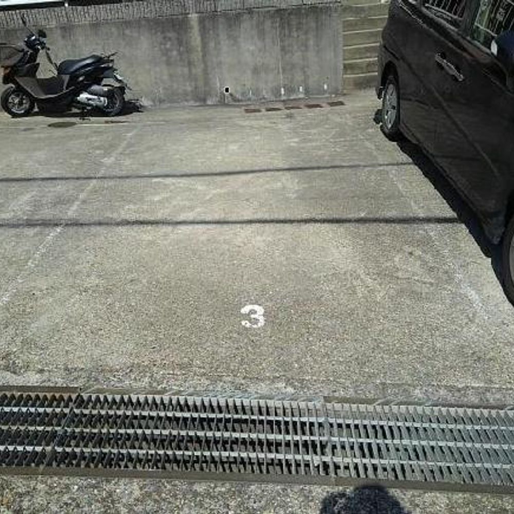 エスポワール名谷駐車場:3