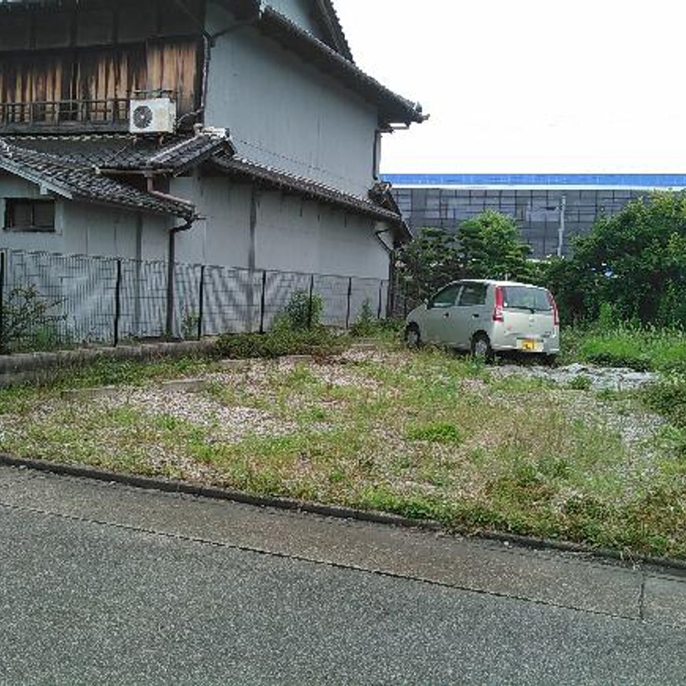 小碓通4丁目駐車場:2