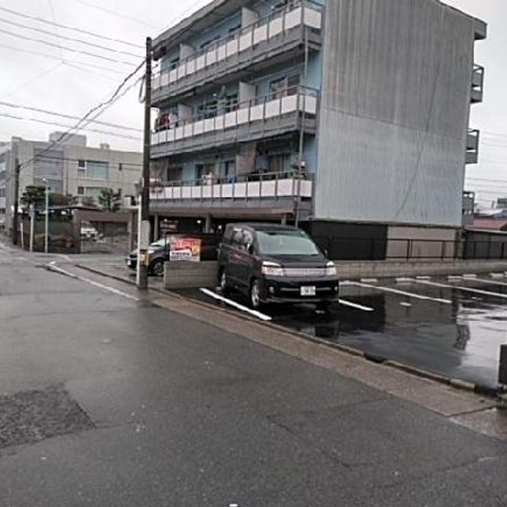 円上町 月極駐車場:4