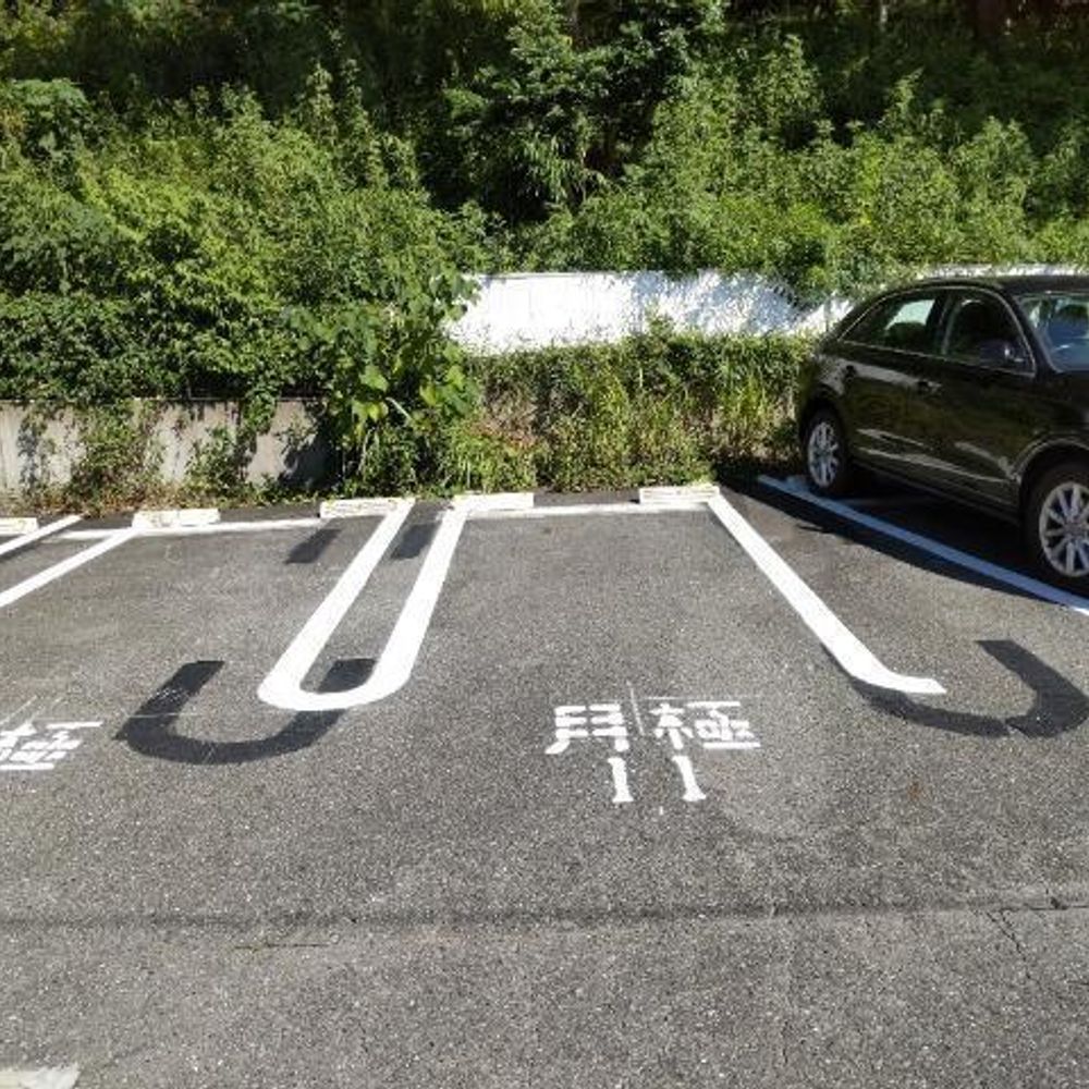 本藤沢６丁目駐車場:1