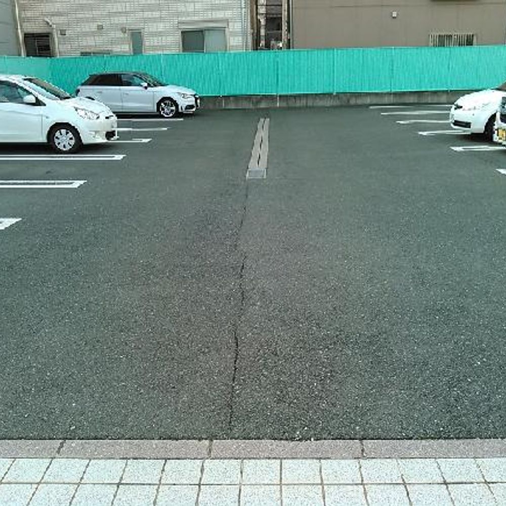 遠州西濃運輸月極駐車場:3