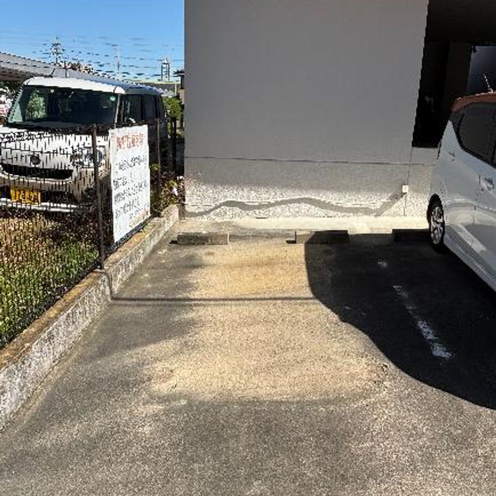 パアチ三好ヶ丘駐車場屋外:3