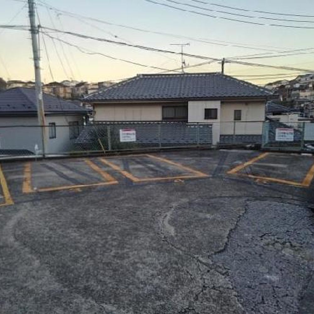 ベルメゾン泉駐車場:2