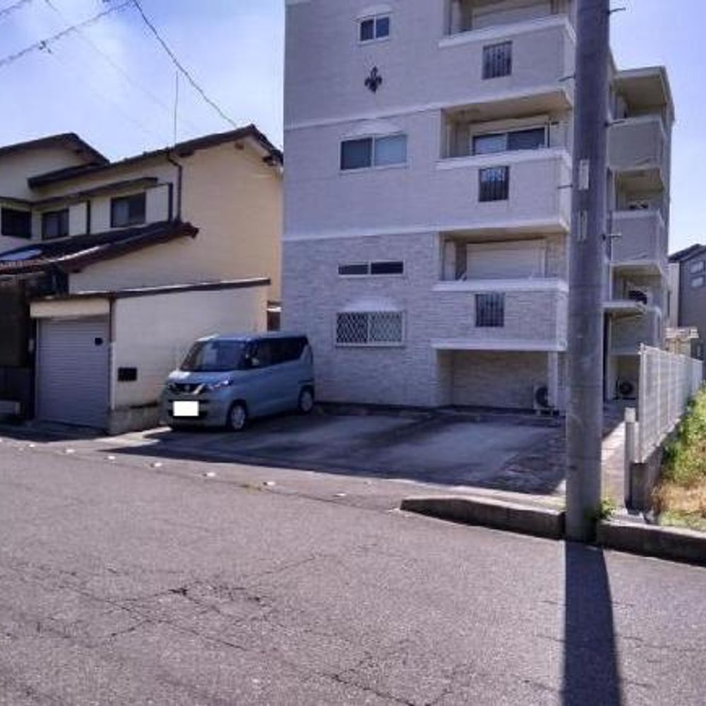 FK町田町1丁目駐車場:2