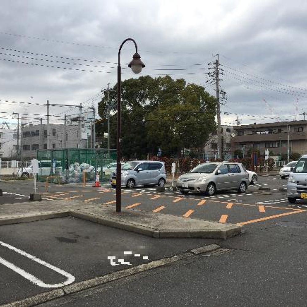 UR都市機構　花表団地駐車場:2