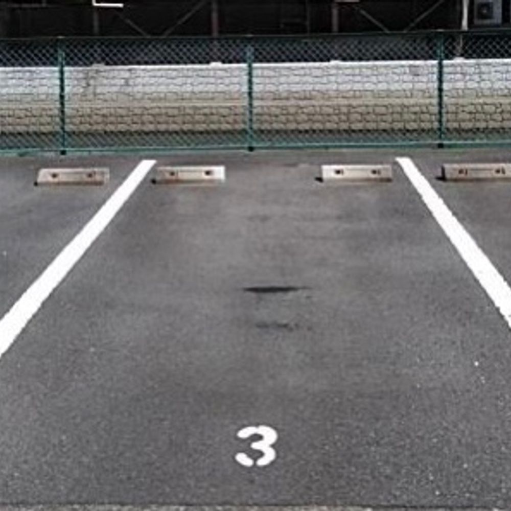 コーポ松重駐車場:0