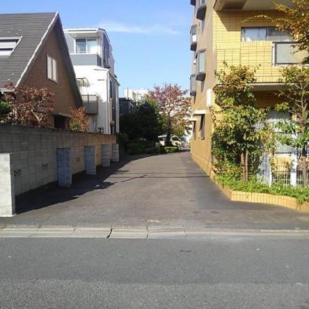 ライブオン和田駐車場:4