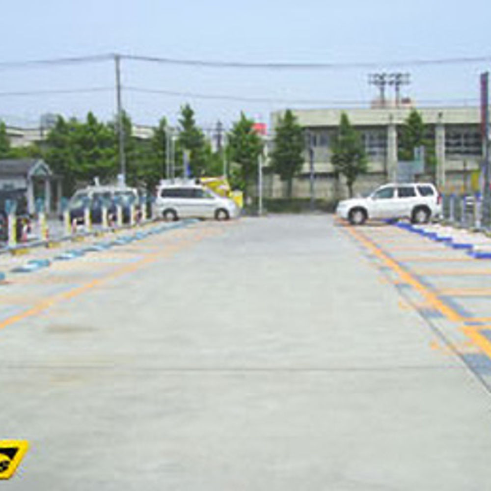 タイムズ 福生駅西:0