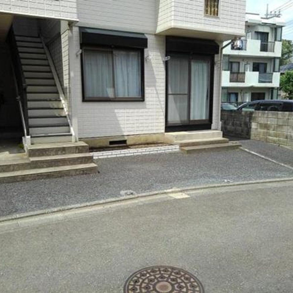 シティハイムアンサンブル駐車場:0