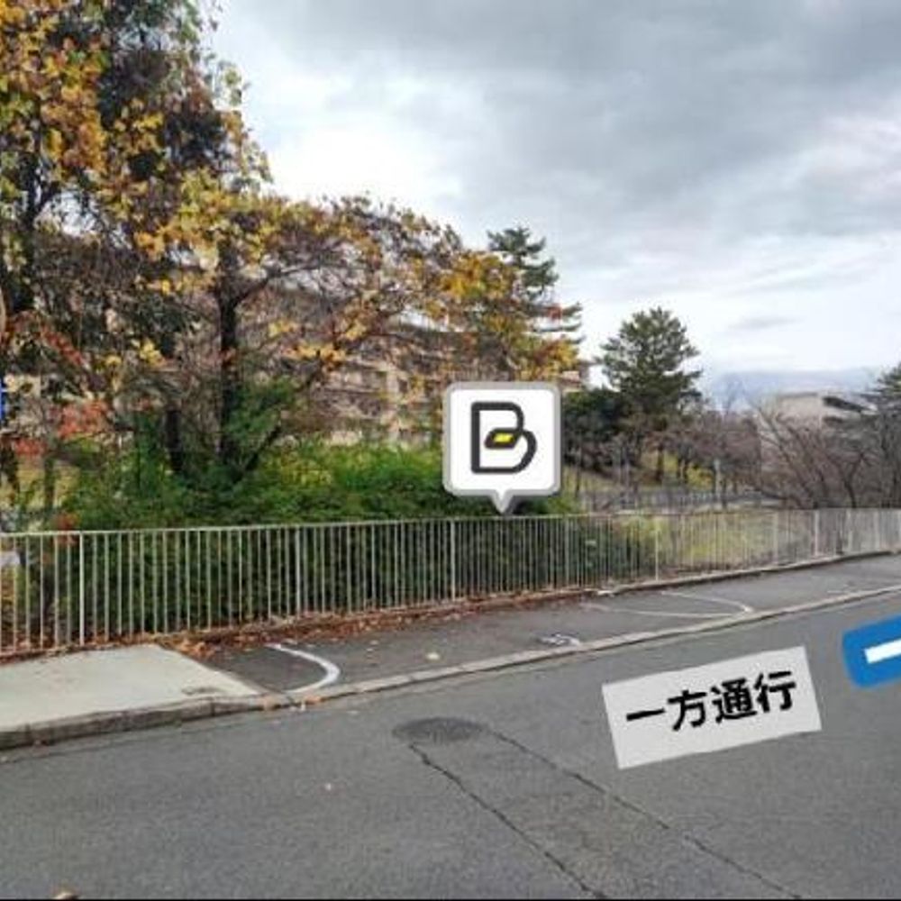 ＵＲ千里青山台団地駐車場:4