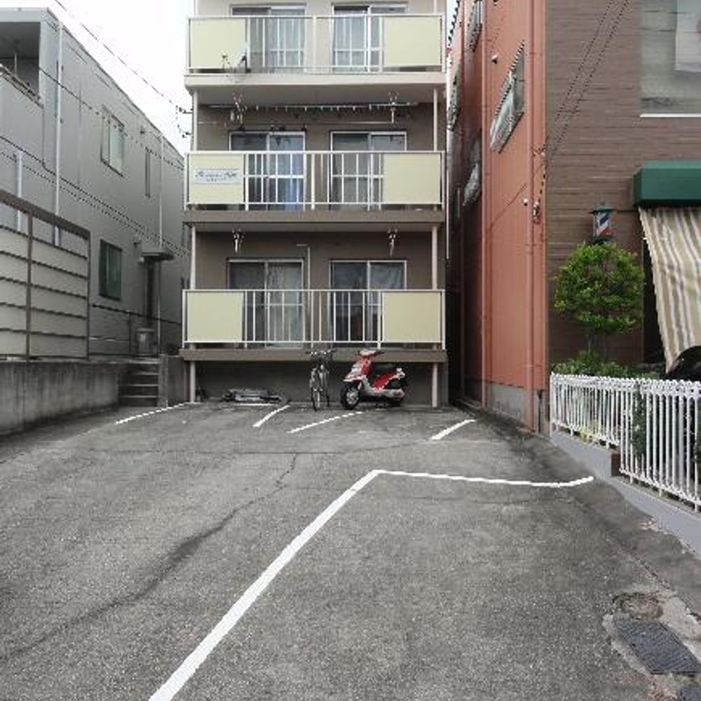二村台7-6-6二村台ハイツ駐車場:3