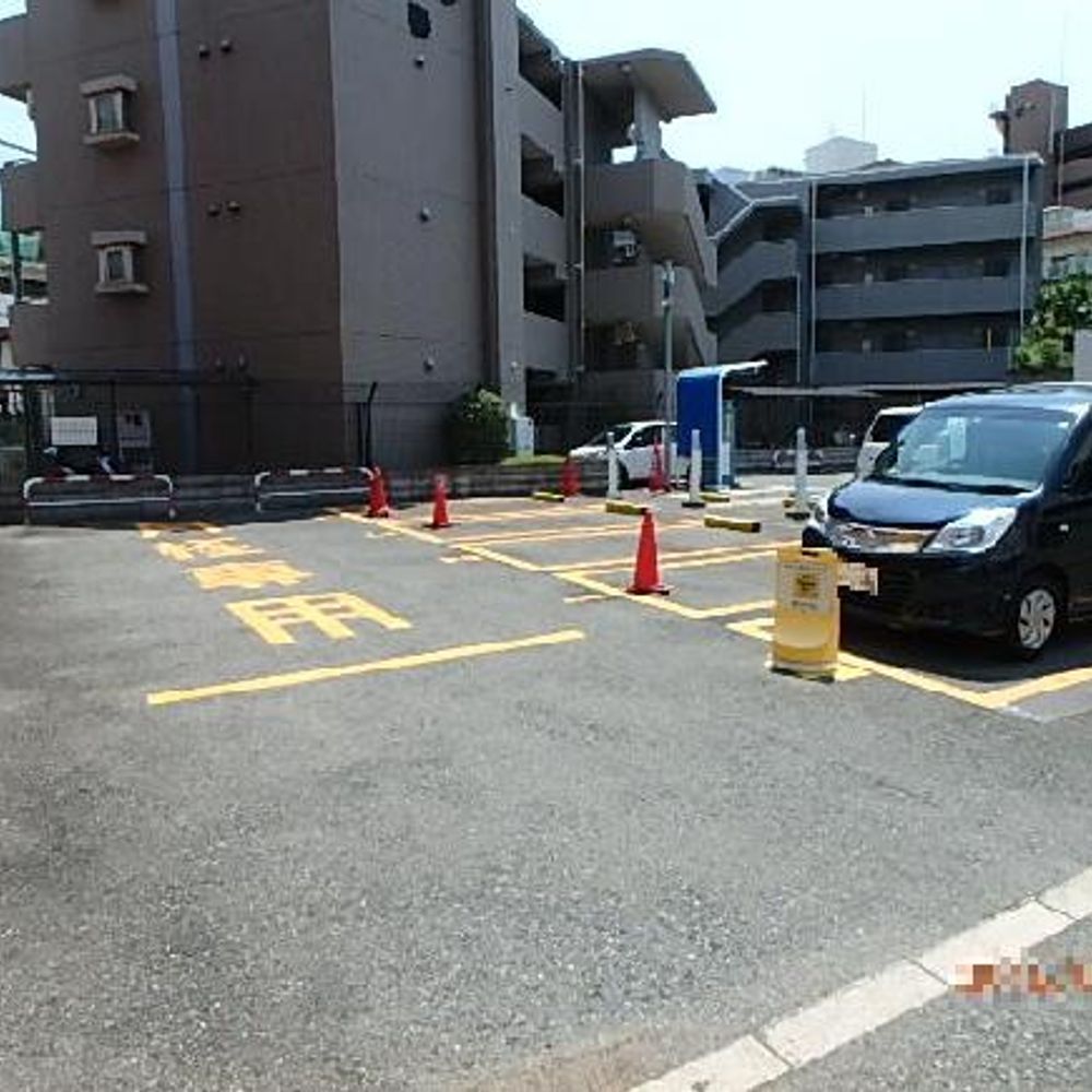 尼崎北第３駐車場:2