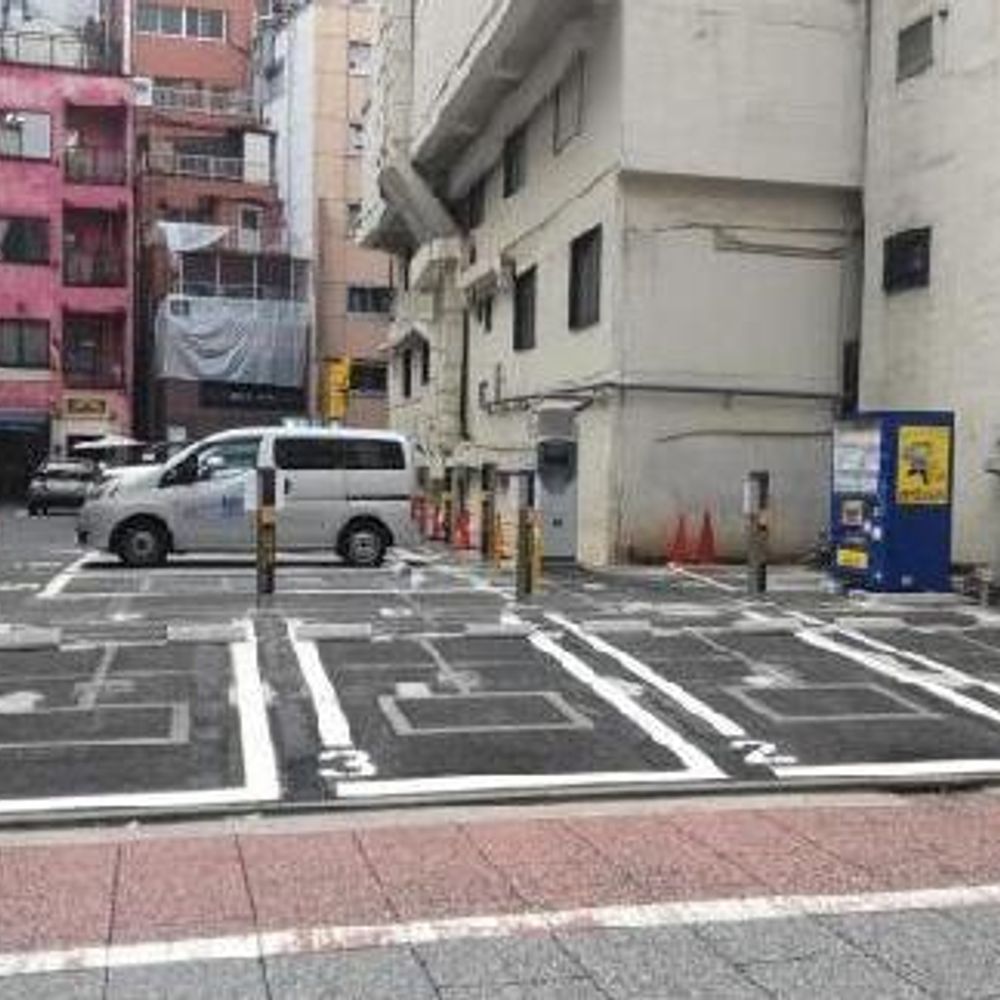 銀座６丁目第７　バイク駐車場:2