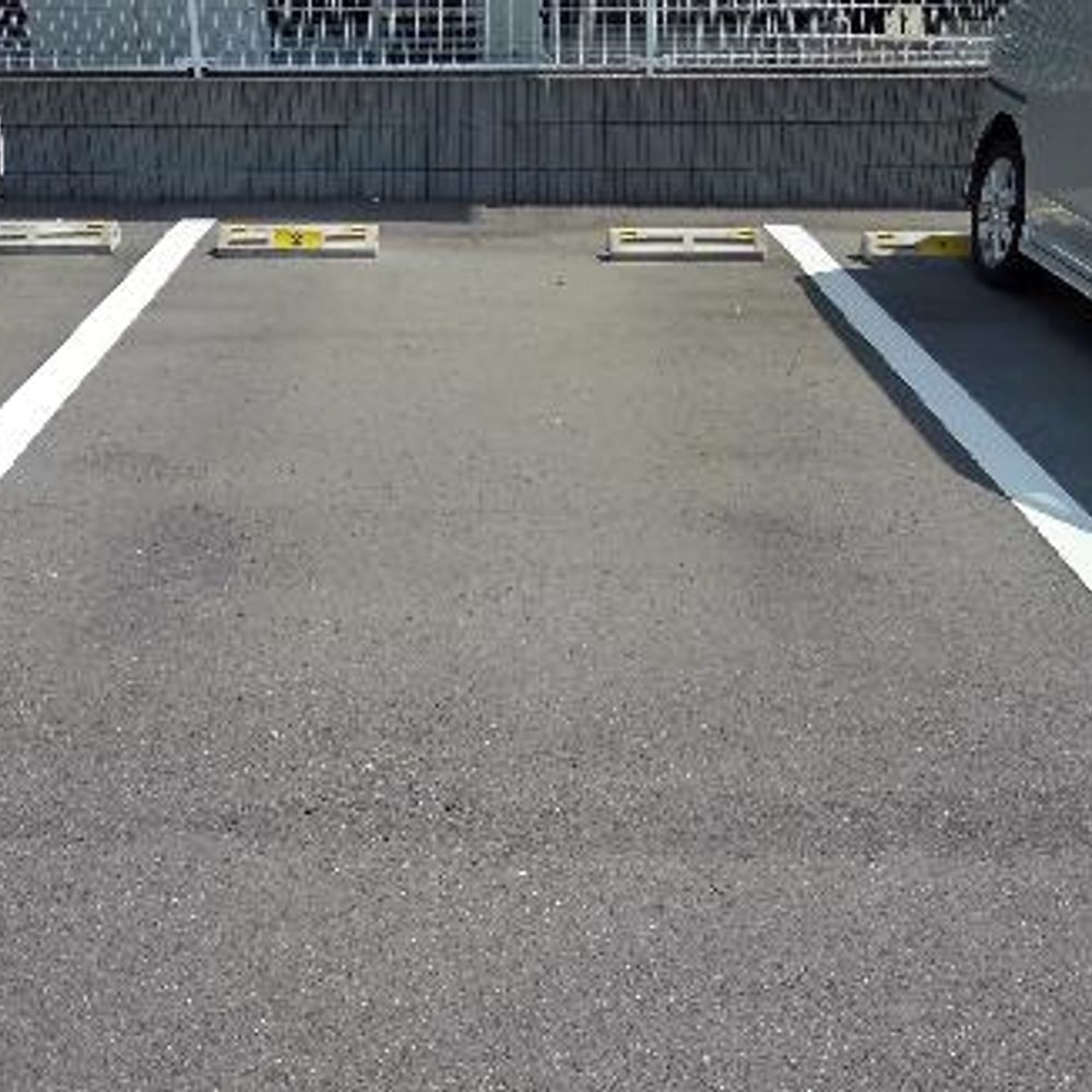 ワイ・エスハウス駐車場:3