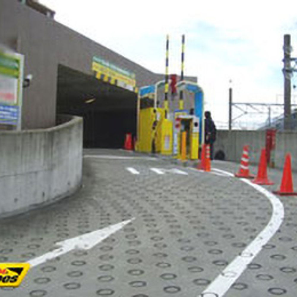 タイムズ 相武台2丁目:0