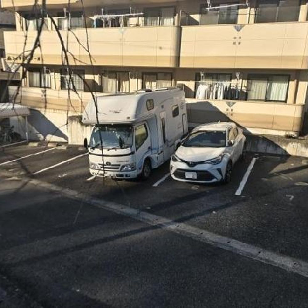 王禅寺ライリッヒ・フーガ駐車場:0
