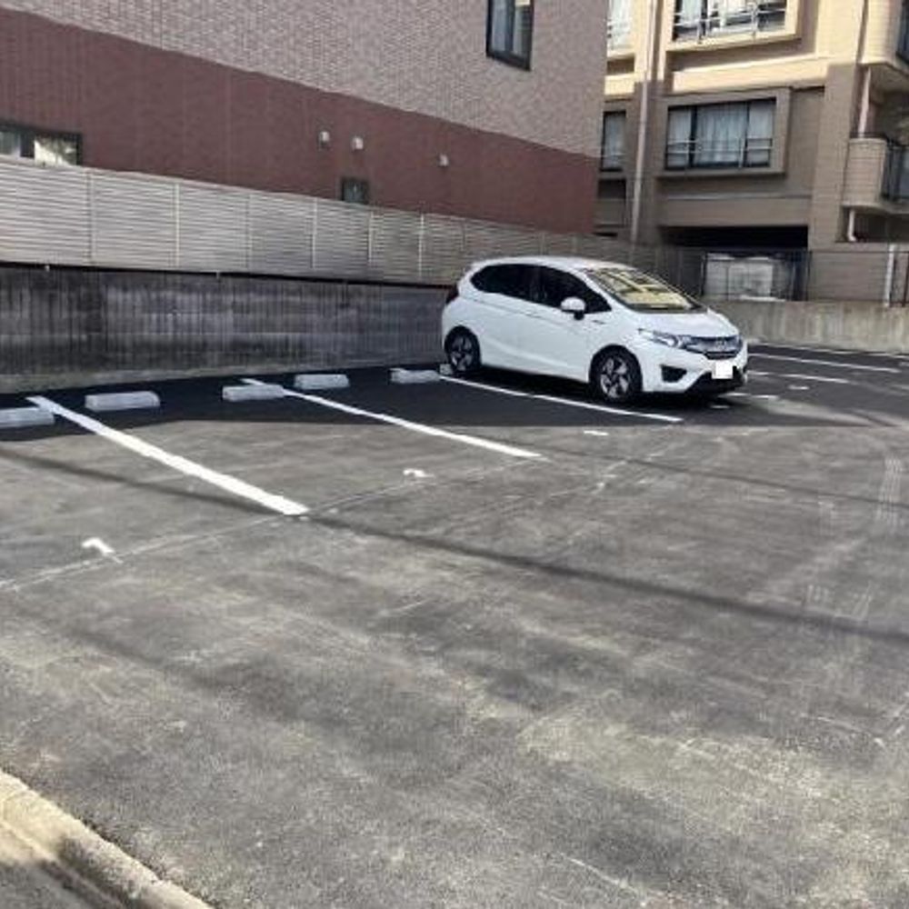 FK日岡町3丁目駐車場:4