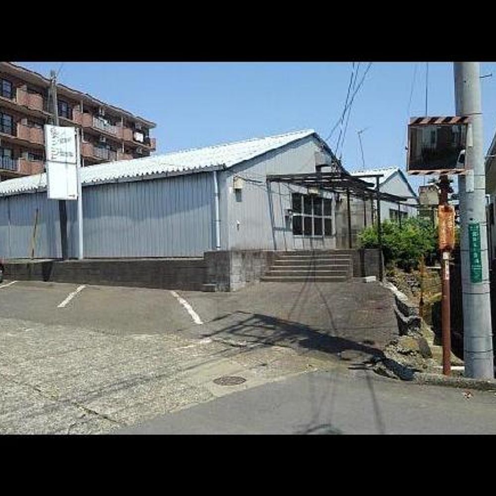寒川町岡田３丁目駐車場:0